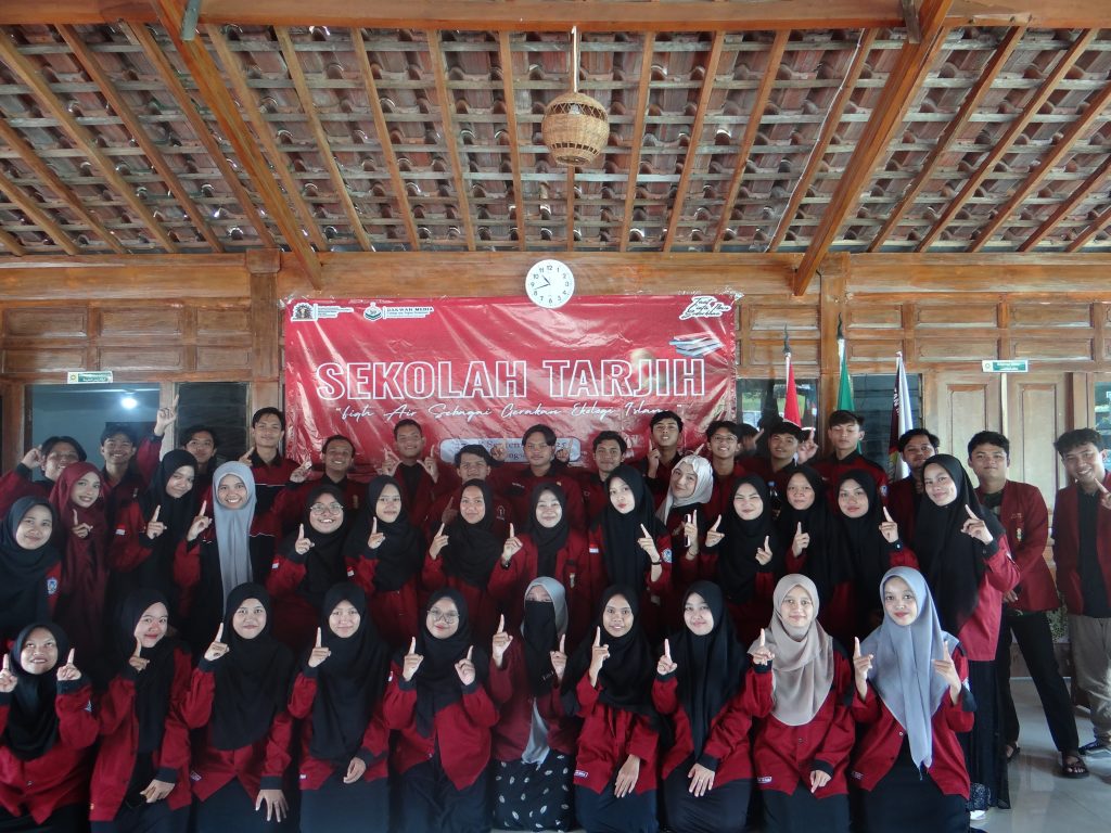 Ikatan Mahasiswa Muhammadiyah (IMM) Muhammad Abduh Fakultas Agama Islam Universitas Muhammadiyah Surakarta (FAI UMS) melaksanakan Program Pengabdian Pada Masyarakat Ormawa (PPO) 2025 di Dukuh Badran dan Dukuh Soronanggan, Desa Bulu, Kecamatan Bulu, Kabupaten Sukoharjo.