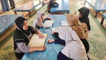 IMM KH Mas Mansur UMS Hidupkan Semangat Dakwah lewat TPA dan Kajian Fastabiqul Khairat