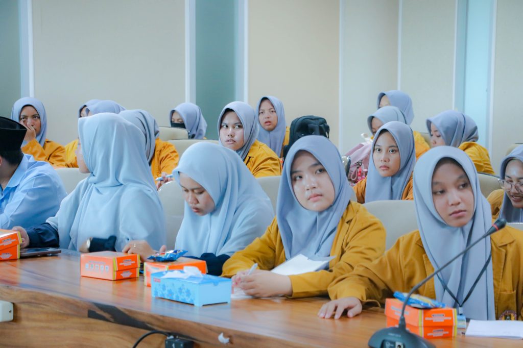 PMB UMS Dikunjungi MBS Poncowati Lampung Tengah, Ajak Siswa Kenali Dunia Kampus dan Peluang Beasiswa