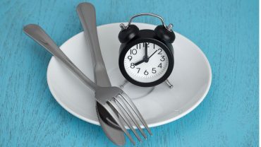 Menemukan Diri dalam Keheningan Puasa