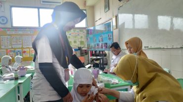 SD Muhammadiyah 1 Solo Gelar Imunisasi Difteri Tetanus