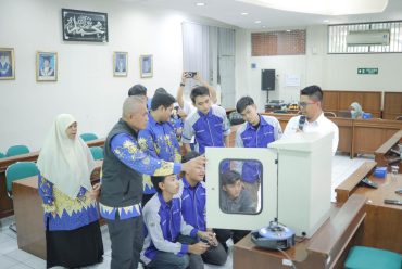 Teknik Elektro UMS Dapat Bantuan RTU dari PLN, Tingkatkan Praktikum Berbasis Digitalisasi