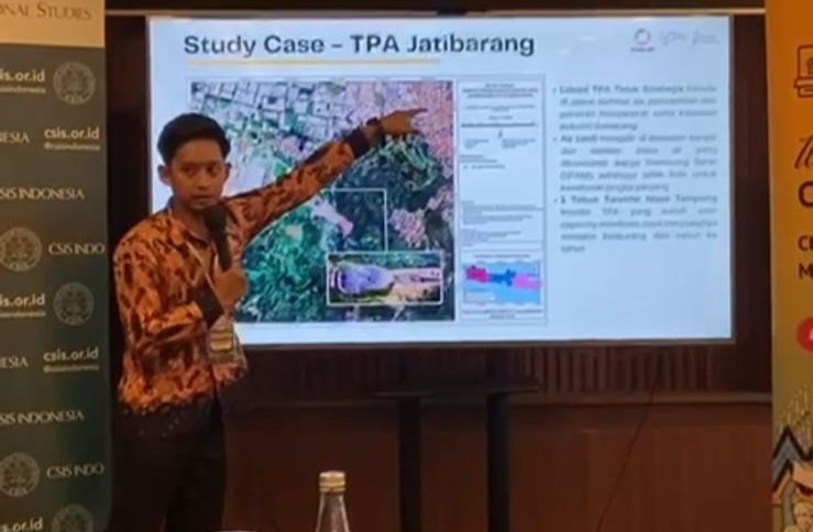 Prestasi membanggakan kembali diraih oleh mahasiswa Universitas Muhammadiyah Surakarta (UMS). Abi Umaroh, mahasiswa Magister Ilmu Hukum Fakultas Hukum dan Ilmu Politik (FHIP) UMS, berhasil meraih Mini Grant Award senilai Rp10 juta sekaligus dinobatkan sebagai second-best paper dalam ajang Youth Climate Impact Fellowship (YCIF) 2025.