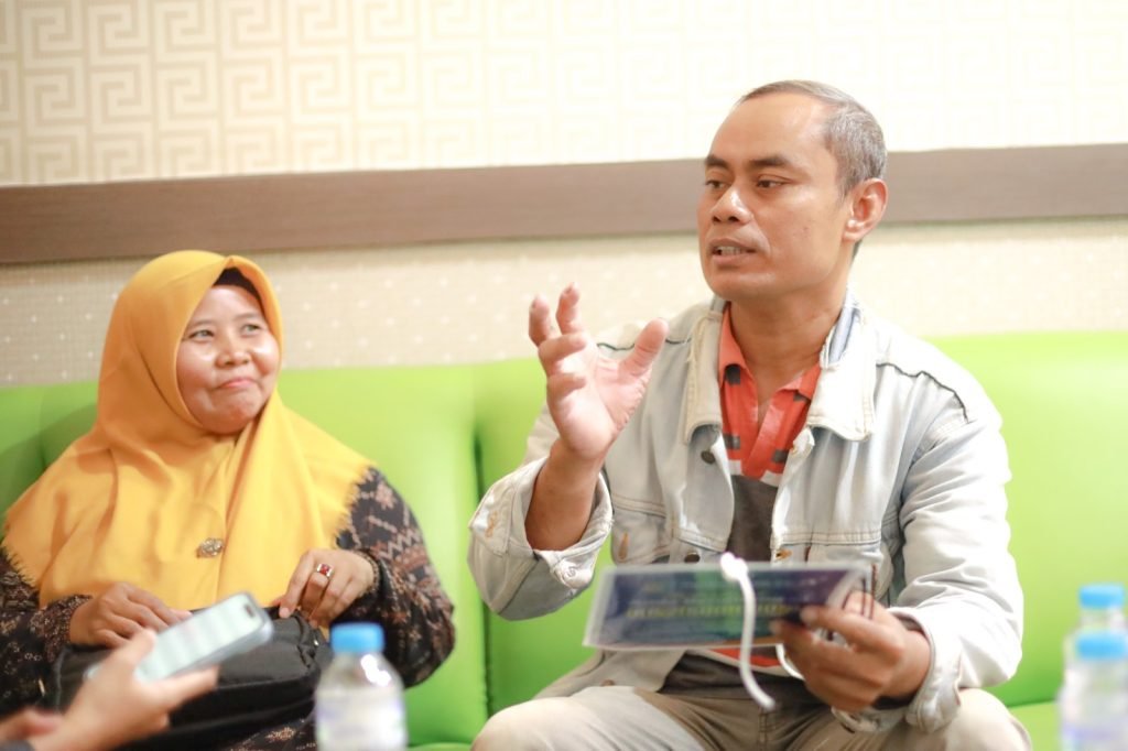 Momen istimewa mewarnai peringatan Harijadi ke-67 Universitas Muhammadiyah Surakarta (UMS). Didit Agus Joko Purwanto, warga Gunungkidul, tak menyangka akan menjadi salah satu penerima keberuntungan setelah menemukan balon udara berisi voucher senilai Rp2.500.000 yang diterbangkan UMS.