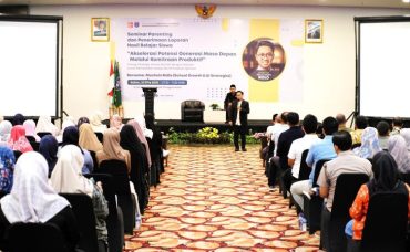 Seminar Parenting SD Muhammadiyah PK Solo, 50 Persen Orang Tua Hadir adalah Ayah
