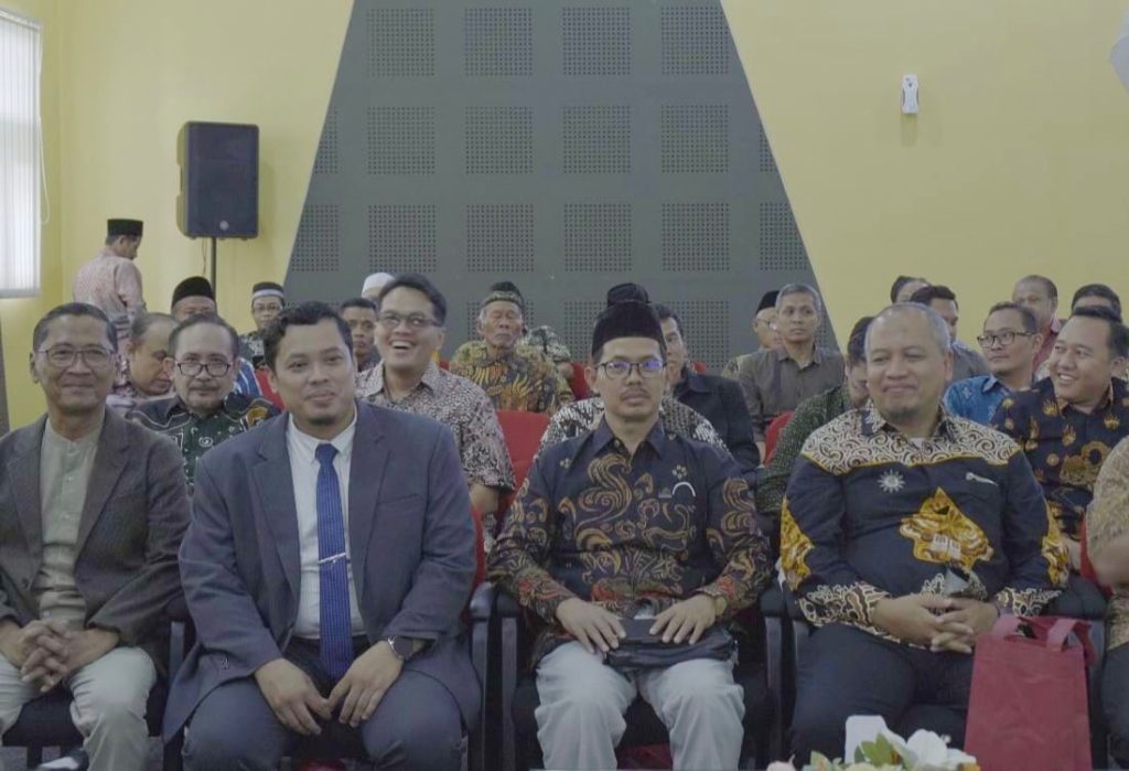 Program Studi Hukum Program Doktor (PSHPD) Fakultas Hukum Universitas Islam Indonesia (UII) menggelar Ujian Terbuka Promosi Doktor atas nama Bambang Sukoco, yang berlangsung di Ruang Auditorium Lantai 4 FH UII, Sabtu, (29/11/2025).