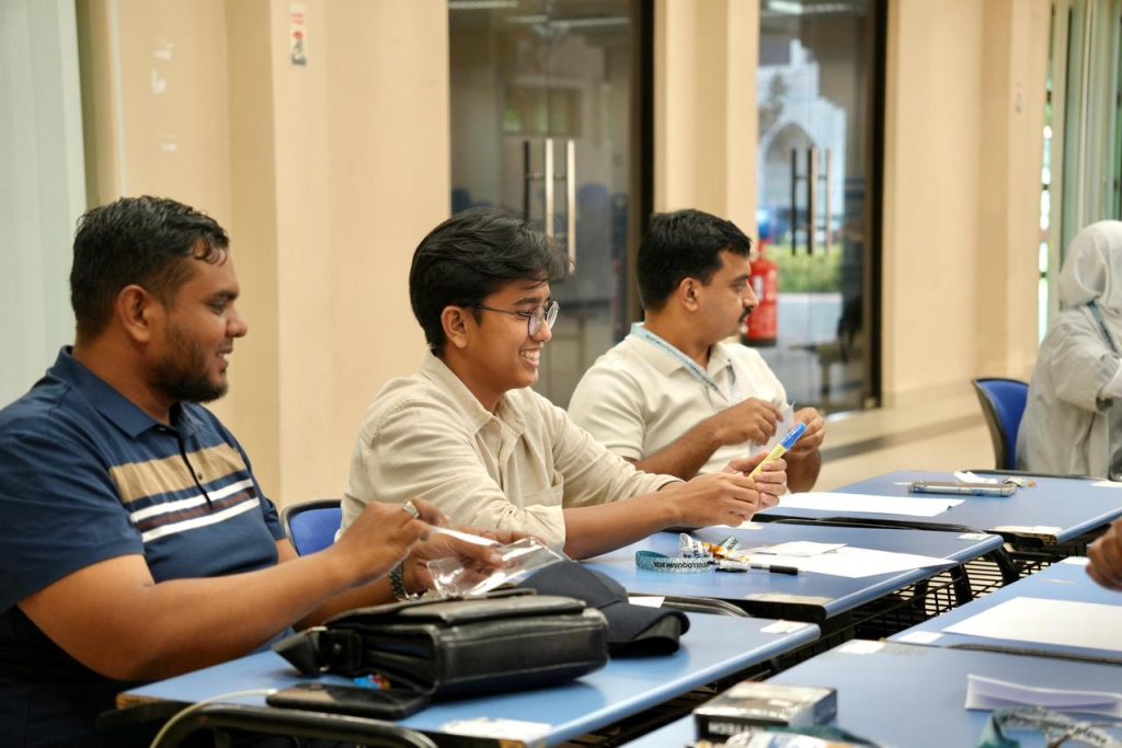 Prestasi membanggakan kembali hadir dari alumni Program Studi Gizi Universitas Muhammadiyah Surakarta (UMS), Saminur Fauzan, yang saat ini melanjutkan studi Master by Research di International Islamic University Malaysia (IIUM).