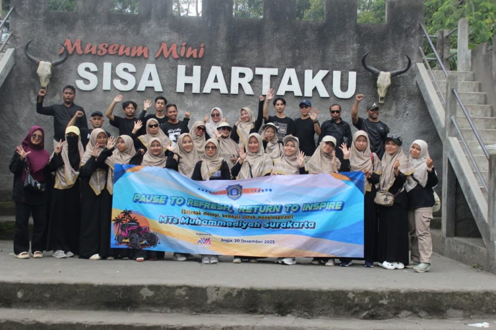 Tingkatkan Kinerja SDM, MTs Muhammadiyah Solo Gelar Rihlah