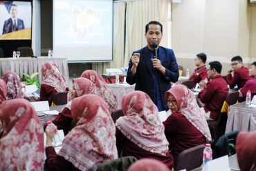 SD Muhammadiyah PK Solo Gelar Workshop Peningkatan Kapasitas Guru dan Tenaga Kependidikan