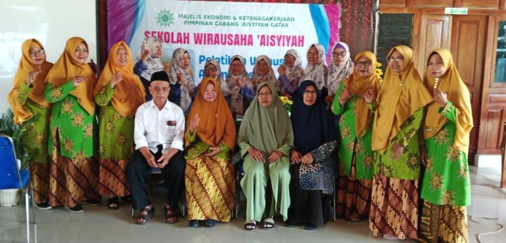 MEK ‘Aisyiyah Gatak Gelar Sekolah Wirausaha ‘Aisyiyah Pembuatan Ayam Katsu