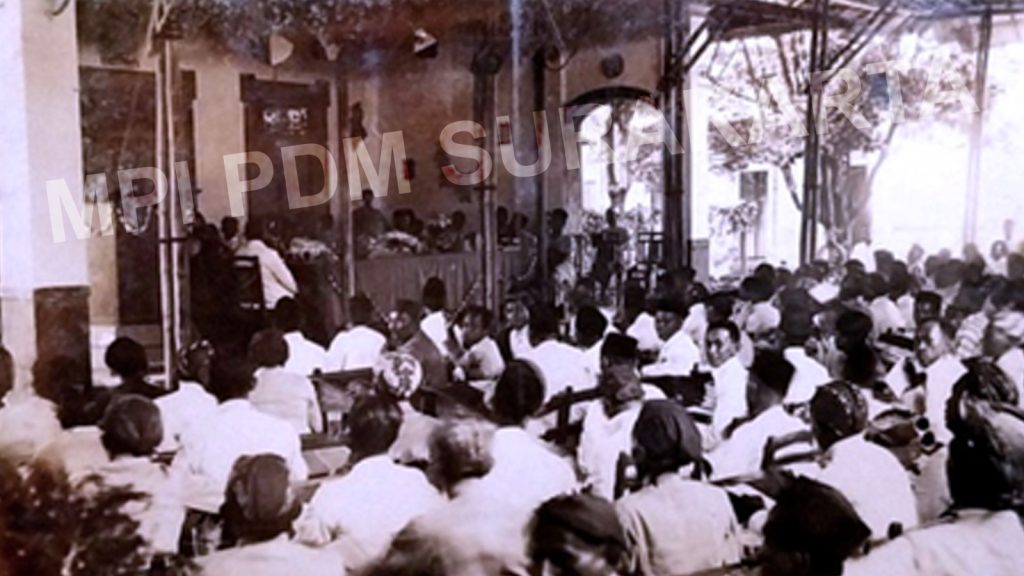 Menyulam Iman di Kota Raja:  Sontohartono dan Lahirnya Muhammadiyah Solo