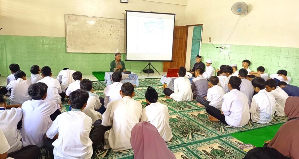 MTs Muhammadiyah Solo Meriahkan Isra Mikraj dengan Pawai