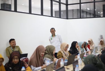 FEB UMS Gandeng PCM Kartasura Pacu Standardisasi Laporan Keuangan Sekolah