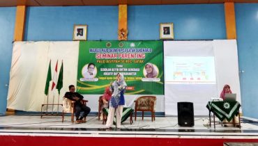 ‘Aisyiyah Gatak Bekali Orang Tua Siswa tentang Pendidikan Anak