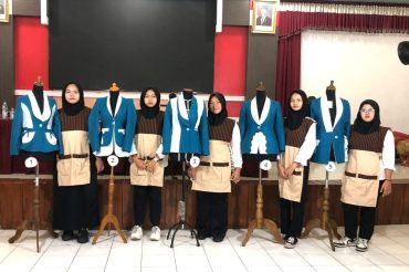 Siswi SMK Muhammadiyah 5 Solo Raih Juara 3 LKS Bidang Tata Busana