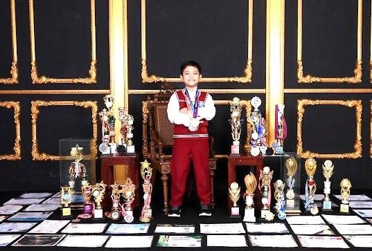 Faeyza Bayanaka Kusuma, Ungkap Rahasia Raih Seabrek Prestasi
