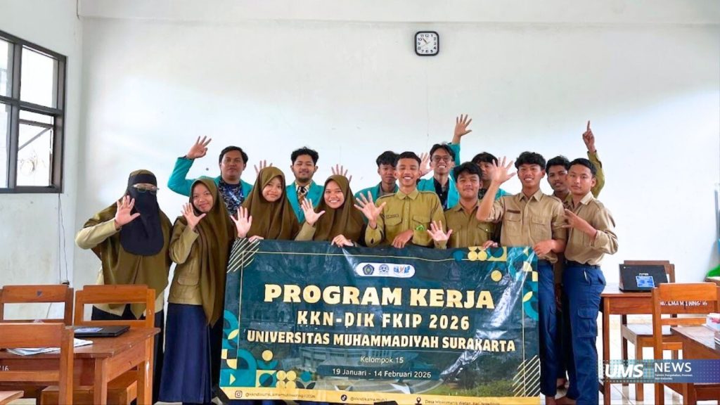 Dorong Transformasi Digital, Mahasiswa FKIP UMS Latih AI di SMA Muhammadiyah 1 Wonogiri