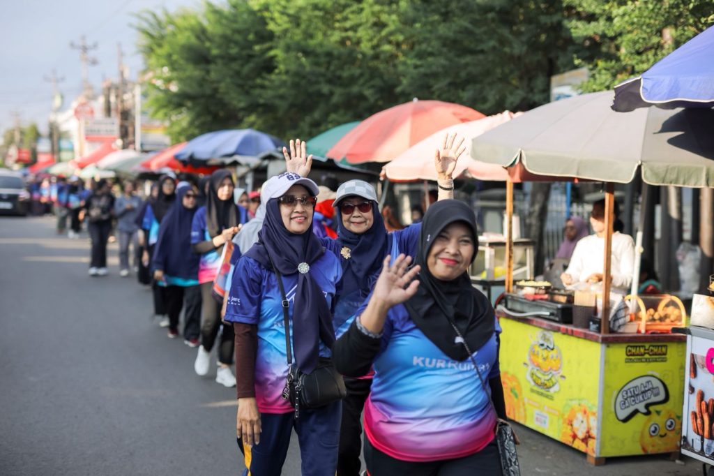 Bank Jateng Syariah KCPS UMS Gelar Jalan Senja Bersama Mitra UMKM