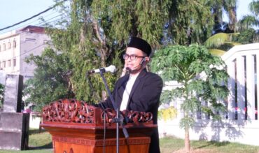 Ribuan Umat Islam Padati Lapangan Kottabarat, Prof. Andri Nirwana Ajak Istikamah Usai Ramadan