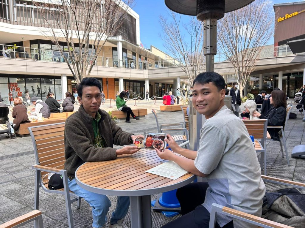 Universitas Muhammadiyah PKU Surakarta dan Pimpinan Cabang Istimewa Muhammadiyah (PCIM) Jepang melaksanakan penandatanganan Memorandum of Understanding (MoU) sebagai langkah strategis untuk memperkuat kolaborasi antar institusi Muhammadiyah di tingkat internasional.