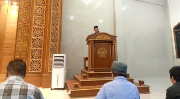 Ustaz Adi Sulistyo Isi Kajian Bakda Subuh di Masjid Balai Muhammadiyah Kota Solo