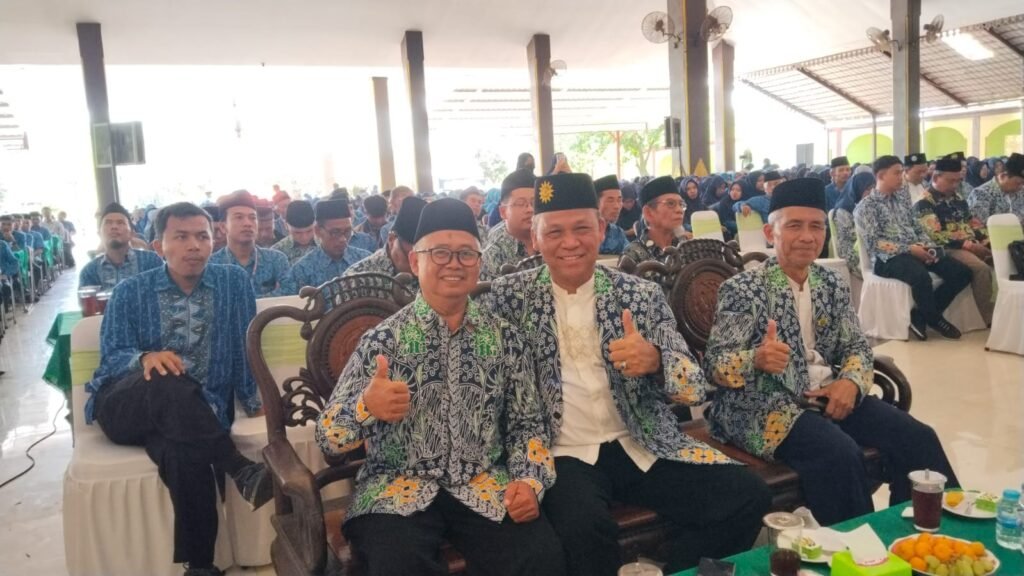 Sebanyak 1.600 guru Muhammadiyah dari berbagai jenjang pendidikan menghadiri kegiatan Halal Bihalal yang diselenggarakan oleh Forum Guru Muhammadiyah (FGM) Kabupaten Boyolali pada Senin, (30/3/2026) di Semar Resto Boyolali.