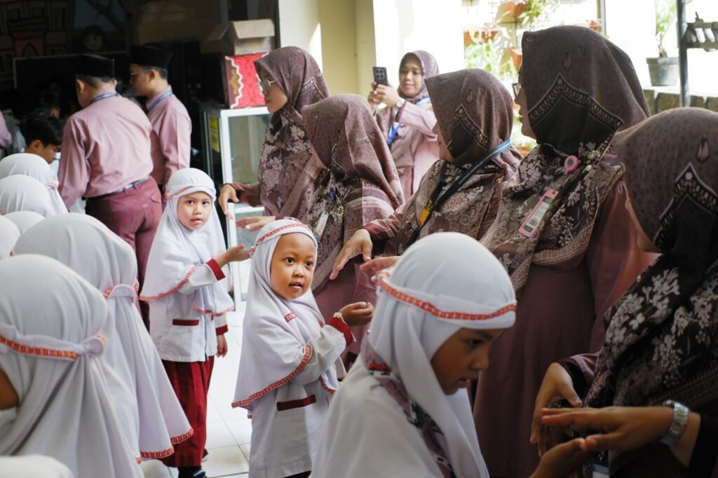 Murid SD Muhammadiyah PK Solo Gaungkan Semangat Istikamah Usai Ramadan