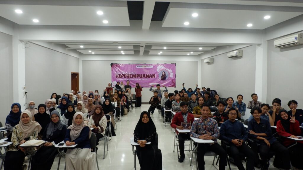 Ikatan Mahasiswa Muhammadiyah (IMM) Komisariat Adam Malik Fakultas Komunikasi dan Informatika (FKI) Universitas Muhammadiyah Surakarta (UMS) berkolaborasi dengan komisariat Averroes Fakultas Teknik (FT) UMS menyelenggarakan serangkaian acara dalam memperingati Milad IMM ke-62.