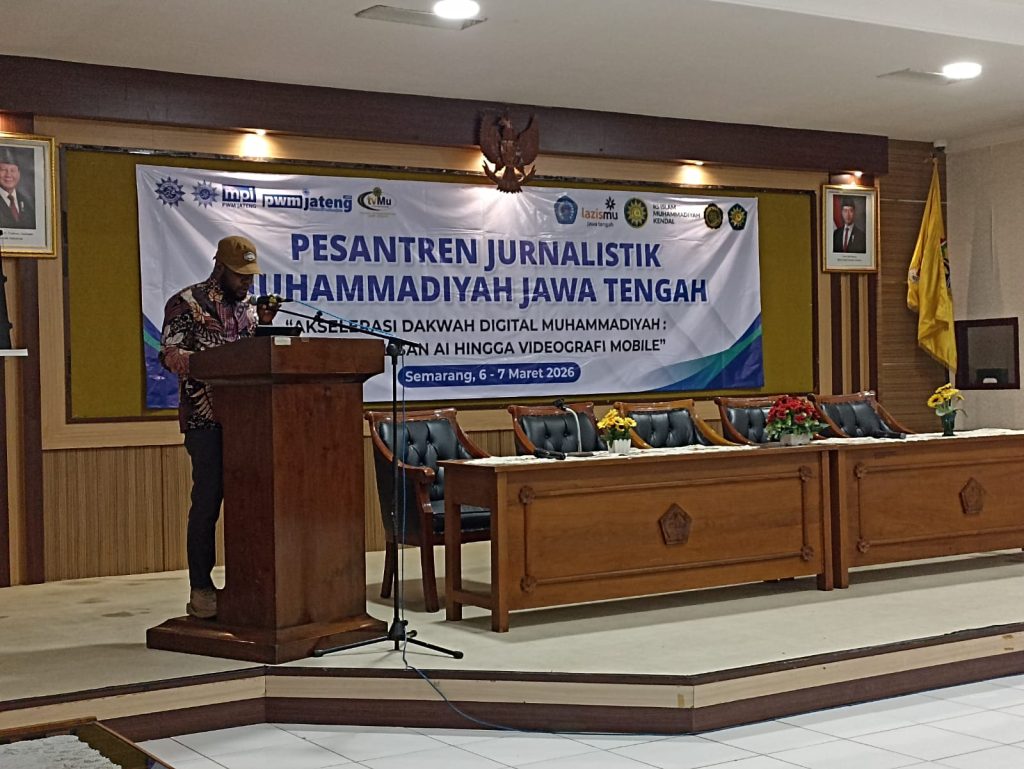 Majelis Pustaka dan Informasi (MPI) Pimpinan Wilayah Muhammadiyah (PWM) Jawa Tengah menggelar Pesantren Jurnalistik Muhammadiyah Jawa Tengah bertema “Akselerasi Dakwah Digital Muhammadiyah dari Penulisan AI hingga Videografi Mobile” pada Jumat-Sabtu (06-07/03/2026) di Gedung BPSDMD Semarang.