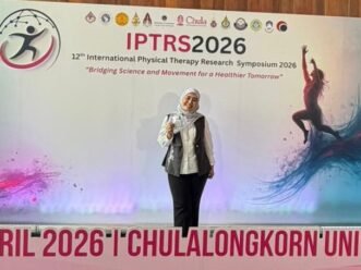 Teliti Risiko Jatuh Pasien Diabetes, Dosen UMS Raih Penghargaan di IPTRS Bangkok