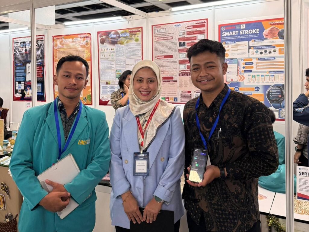 Tim Synexa dari Universitas Muhammadiyah Surakarta (UMS) meraih Silver Award dalam Malaysia Technology Expo (MTE) 2026 di Kuala Lumpur, Malaysia, melalui inovasi bertajuk SMART STROKE.