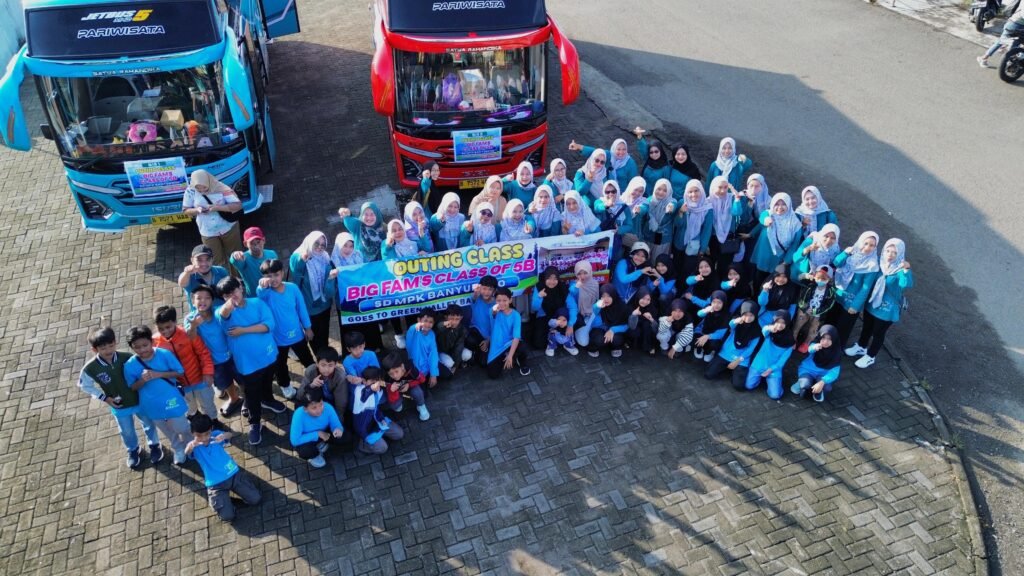Paguyuban Kelas 5B SD Muhammadiyah PK Banyudono, Boyolali, menggelar rihlah di Green Valley Bandungan, Sabtu (25/4/2026).