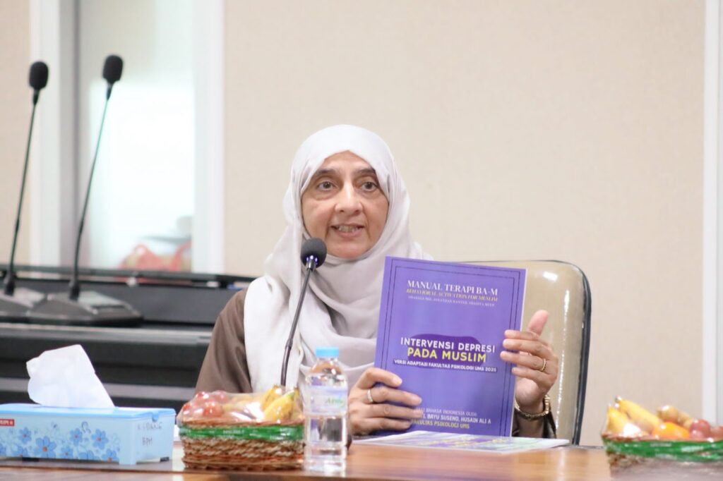 Universitas Muhammadiyah Surakarta (UMS) melalui Fakultas Psikologi kembali menunjukkan komitmennya dalam pengembangan kesehatan mental berbasis nilai keislaman melalui kegiatan “Short Version Training of BA-M” yang digelar pada Selasa, (31/3/2026), di ruang seminar BPH Lantai 6 Gedung Induk Siti Walidah UMS.