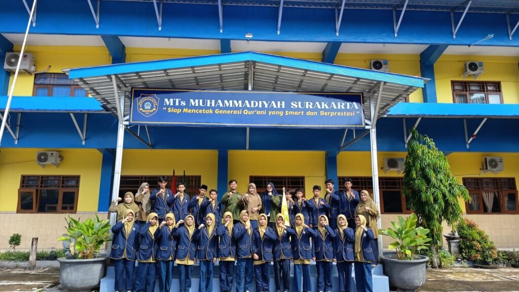Pimpinan Ranting Ikatan Pelajar Muhamammadiyah (PR IPM) MTs Muhammadiyah Solo periode terbaru 2026/2027 dilantik dalam sebuah prosesi khidmat yang dihadiri perwakilan Pimpinan Cabang (PC) IPM Jebres pada Sabtu, (11/4/2026).