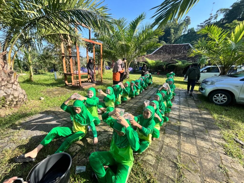 Kemah Pandu Athfal HW SD Muhammadiyah 3 Solo: Tanamkan Kedisiplinan dan Kemandirian