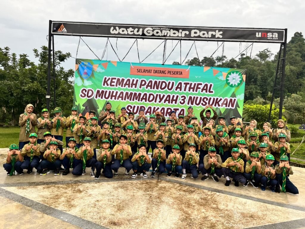 SD Muhammadiyah 3 Solo menyelenggarakan kegiatan Kemah Pandu Athfal Hizbul Wathan bagi siswa kelas 5 di Watu Gambir, Jumat–Sabtu, (10-11/4/2026).