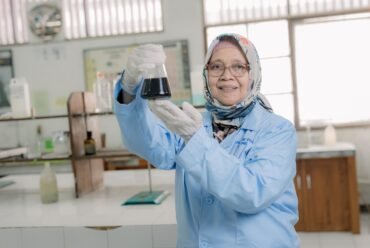 Guru Besar UMS Dorong Perempuan Tak Ragu Berkarier di Sains dan Teknologi