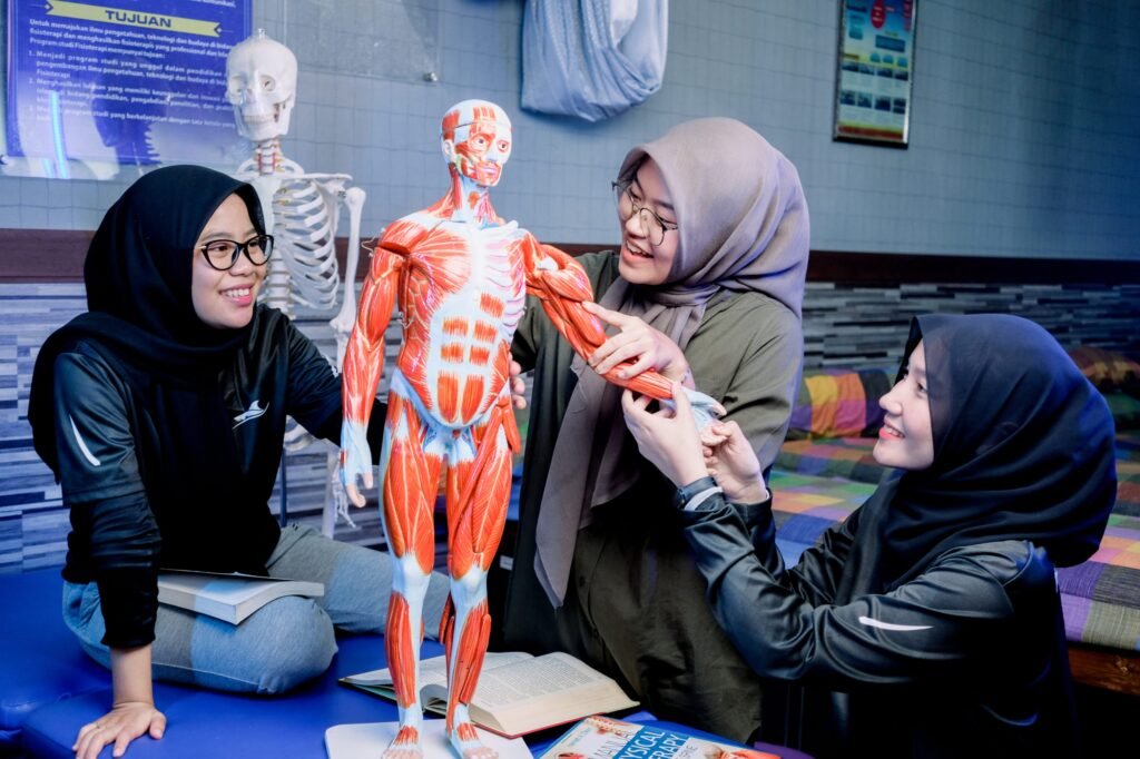 Magister Fisioterapi UMS Sabet Akreditasi Unggul, Pelopor Program S2 di Indonesia