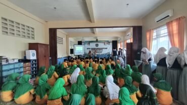 MTs Muhammadiyah Solo Ajak Siswa SD Muhammadiyah Solo 8 Rasakan Serunya Trial Class