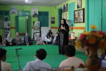 Dari Soloraya ke AS, Alumni UMS Ini Buktikan Perempuan Muhammadiyah Bisa Memimpin