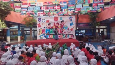 Semarak Hardiknas 2026, SD Muhammadiyah 1 Solo Gelar Lomba Senam hingga Bazar Market Day