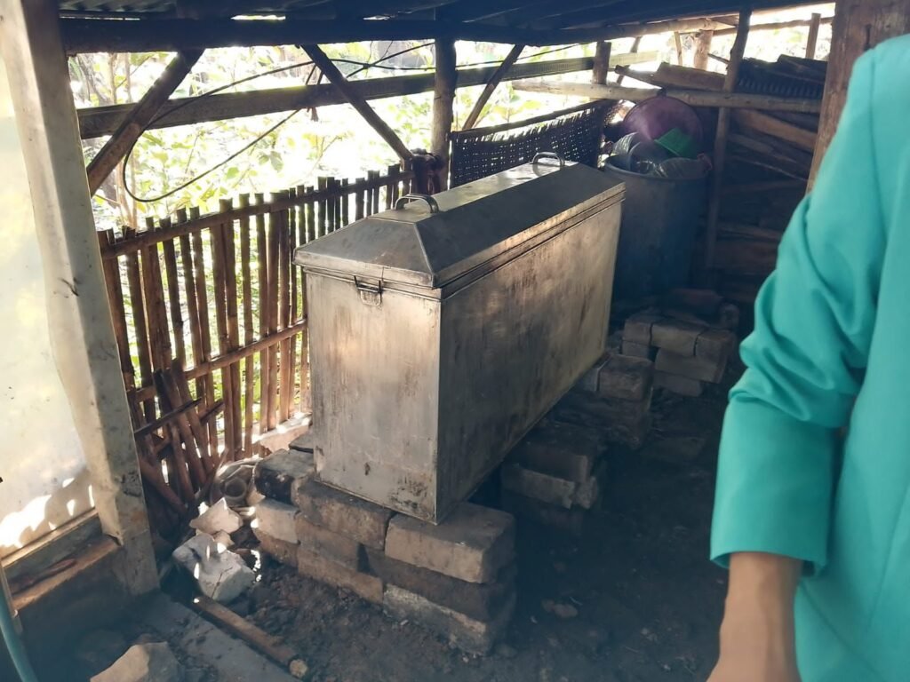 Tim Pengabdian kepada Masyarakat Universitas Muhammadiyah Surakarta (UMS) melakukan kunjungan dan identifikasi kebutuhan mitra di Desa Jarum, Kecamatan Bayat, Kabupaten Klaten, Rabu (13/5/2026)