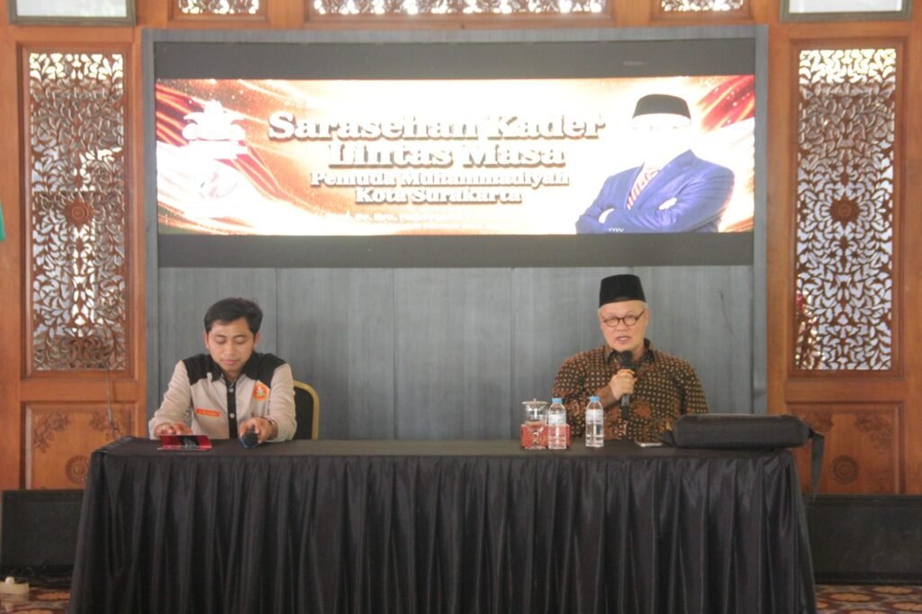 Pimpinan Daerah Pemuda Muhammadiyah (PDPM) Surakarta menggelar puncak peringatan Milad ke-94 Pemuda Muhammadiyah melalui sarasehan kader lintas generasi di Loji Gandrung, rumah dinas Wali Kota Solo, Minggu (24/5/2026).
