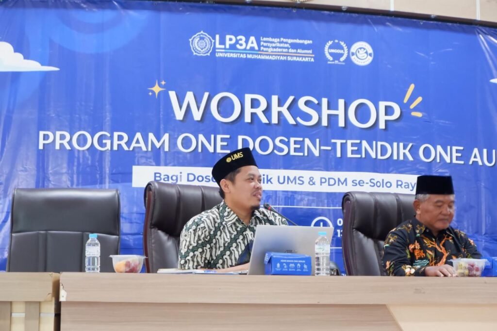 Lembaga Pengembangan Persyarikatan, Pengkaderan, dan Alumni (LP3A) Universitas Muhammadiyah Surakarta (UMS) menyelenggarakan Workshop dan Pelatihan bertajuk "One Dosen - One Tendik - One AUM", Sabtu (16/5/2026), di Ruang Seminar Lantai 7 Gedung Induk Siti Walidah UMS.