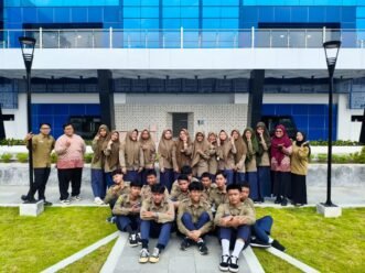 FEB UMS Bekali Siswa MAMSKA Penanganan Keluhan Konsumen secara Islami