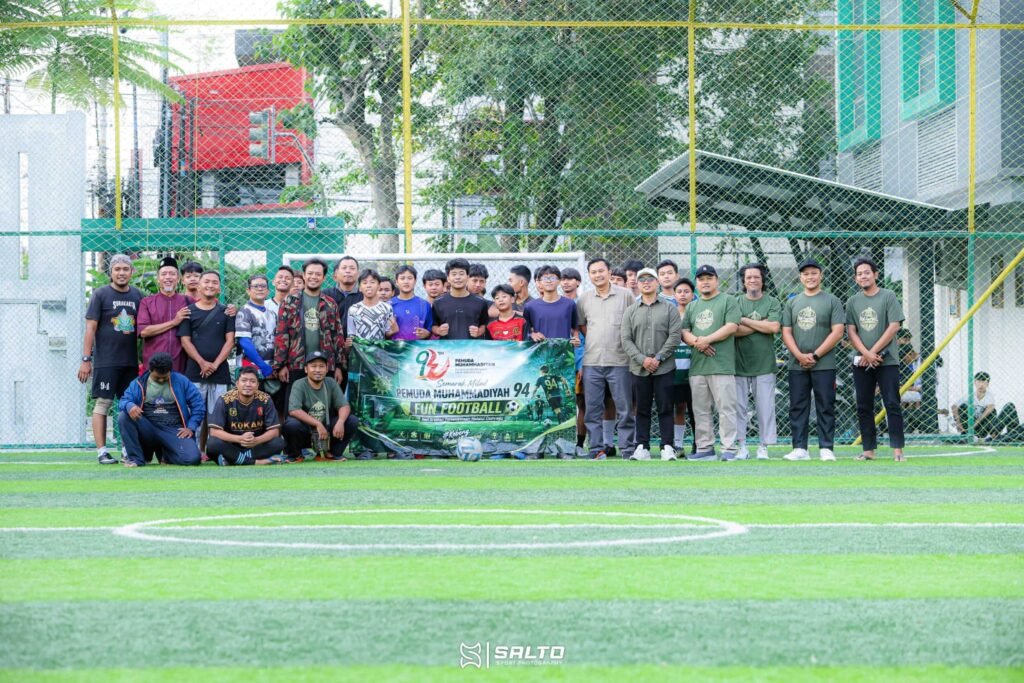 Pimpinan Cabang Pemuda Muhammadiyah (PCPM) Kota Bengawan menggelar Fun Football Mini Soccer sebagai puncak rangkaian Semarak Milad ke-94 Pemuda Muhammadiyah di The Gade Stadium milik Pegadaian Cabang Surakarta.