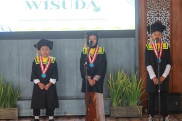 Akhirussanah SD Muhammadiyah 14 Danukusuman Diwarnai Wisuda Tahfidz Juz 30 Perdana