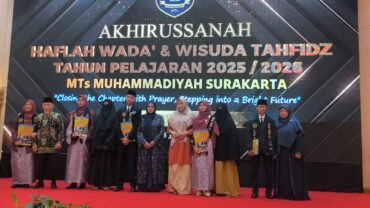 Cetak Generasi Qurani, MTs Muhammadiyah Surakarta Gelar Haflah Wada’ dan Wisuda Tahfidz