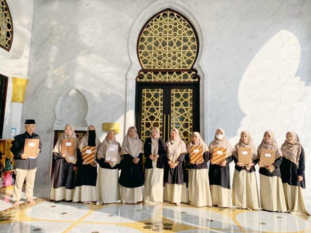 MTs Muhammadiyah Surakarta Gelar Matsmuka CORE dan Ujian Tahfidz di Masjid Zayed