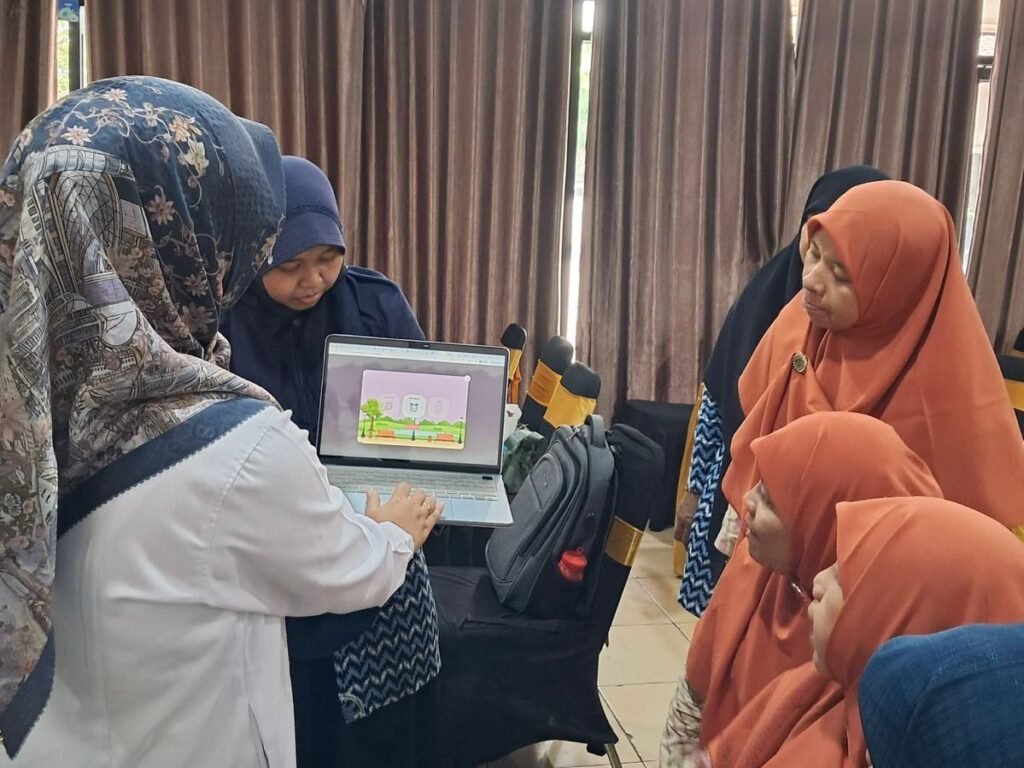 Tim Pengabdian kepada Masyarakat (PkM) Universitas Muhammadiyah Surakarta (UMS) menggelar program penguatan karakter anti-perundungan berbasis digital storybook bagi guru Pendidikan Anak Usia Dini (PAUD) di Kabupaten Sukoharjo.